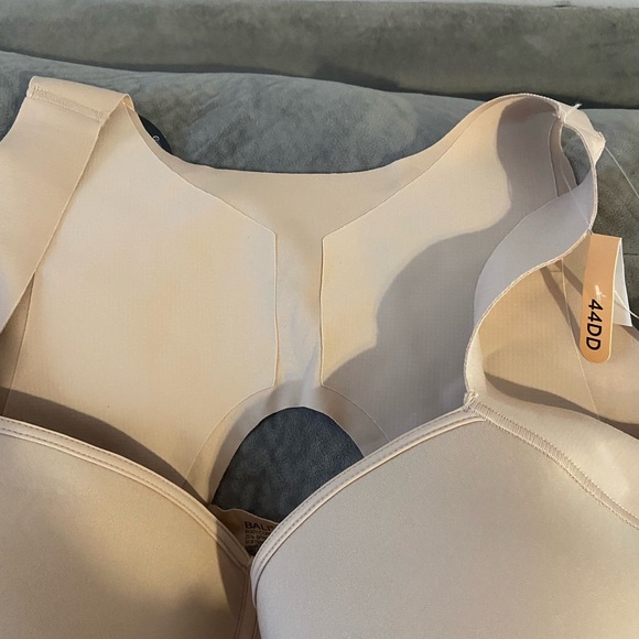 Bali 44DD NWT Support Front # DF3450 Closure Cool Comfort Stretch Straps Bra - Picture 4 of 8